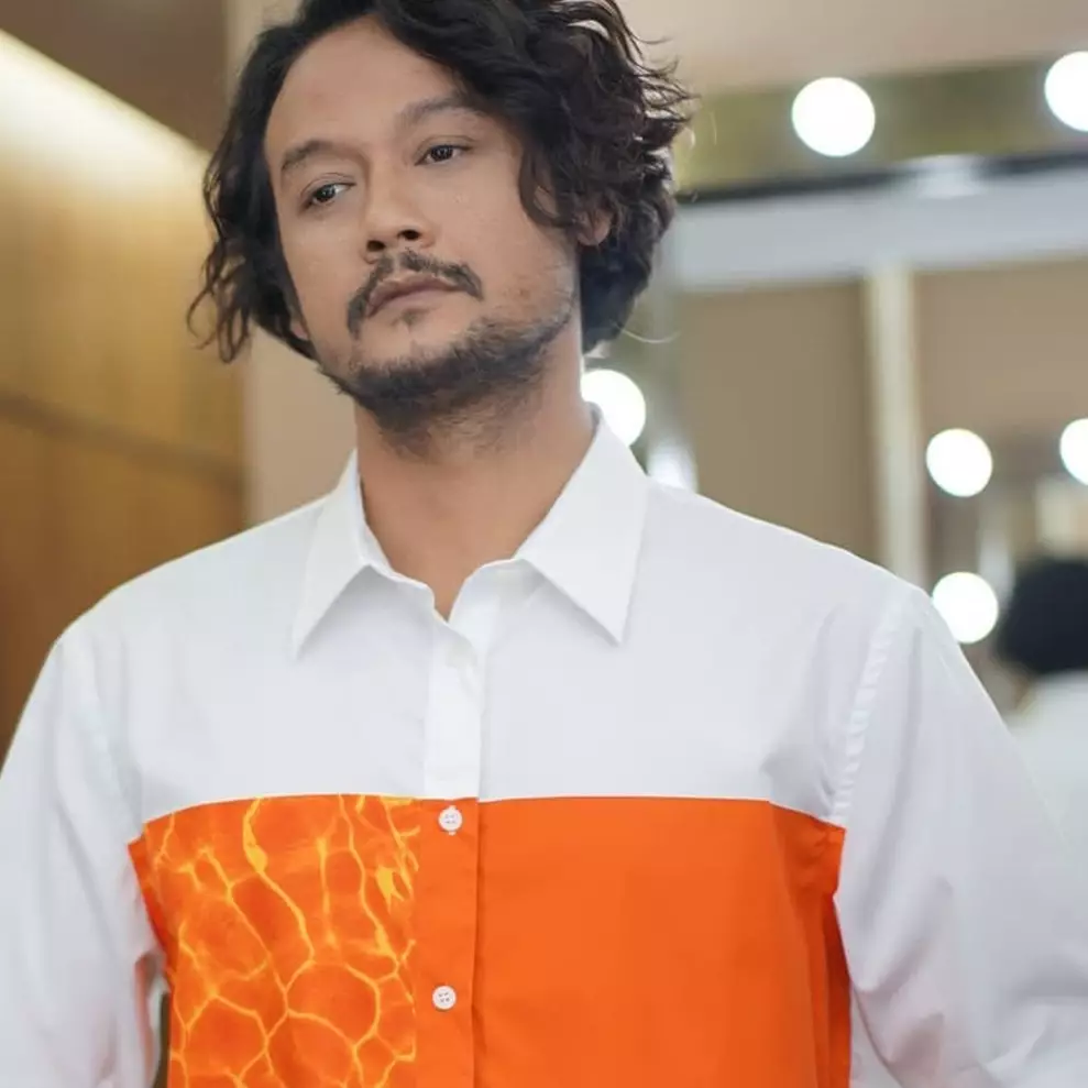 Jarang tersorot, ini 6 momen Dwi Sasono bareng ibundanya