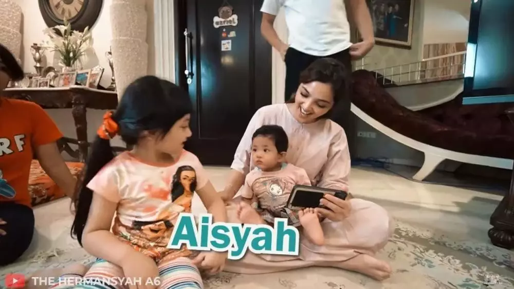 Syukuran anak angkat Anang instagram