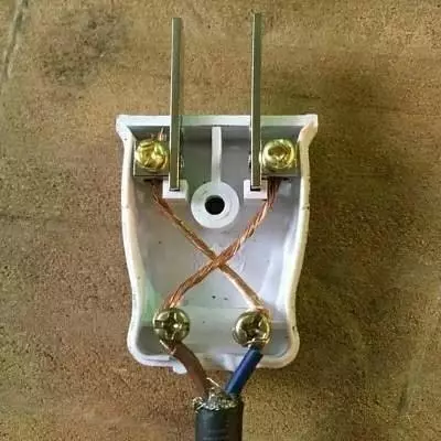 tingkah iseng orang benerin barang © 2020 instagram.com