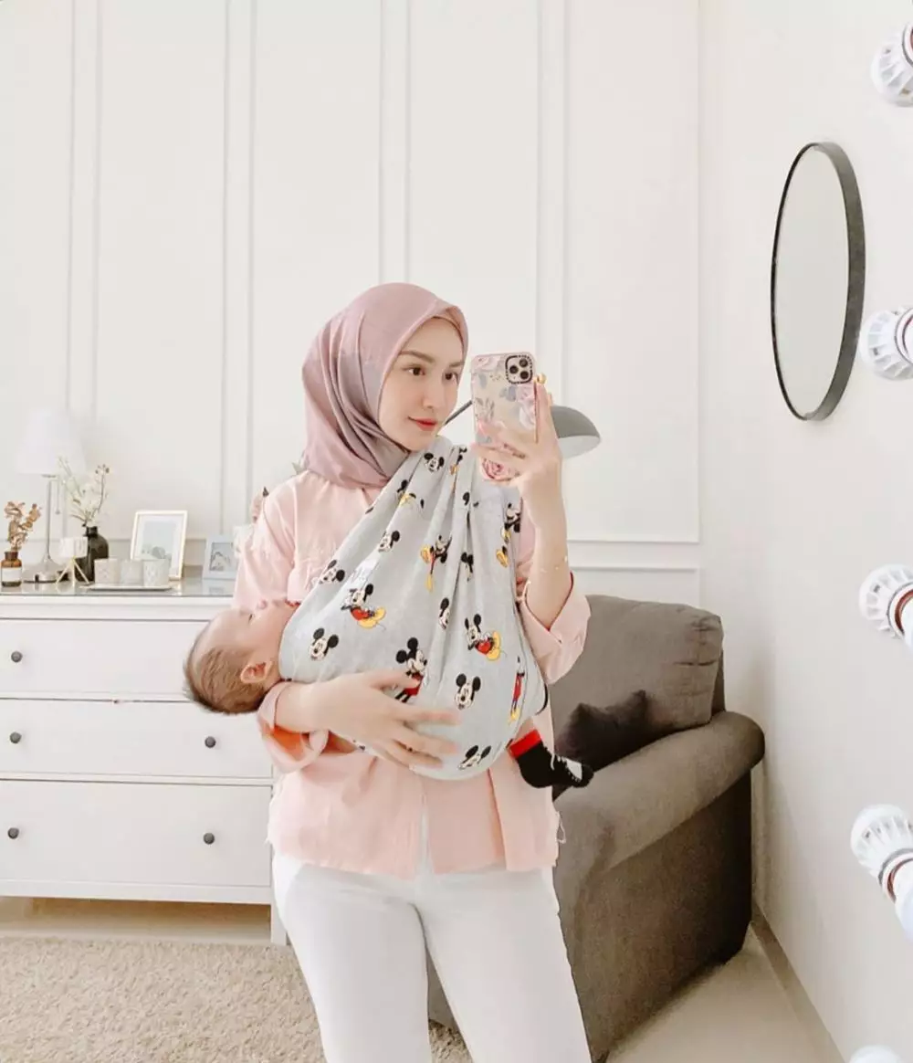 Potret rumah Melody Prima © 2020 brilio.net Instagram/@melodyprima Potret rumah Melody Prima © 2020 brilio.net Instagram/@melodyprima