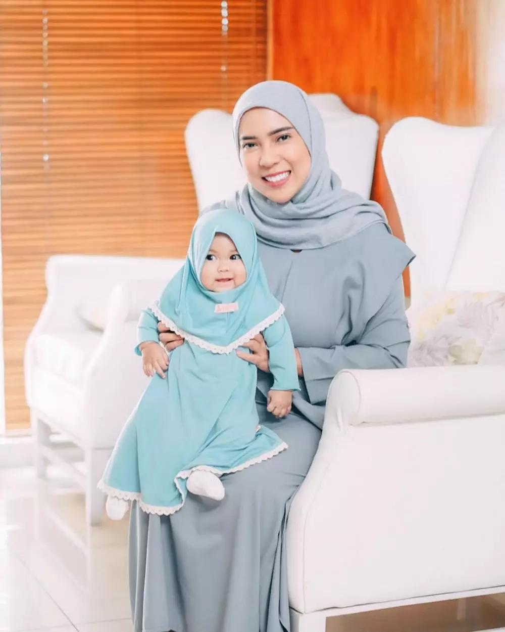 Potret kompak Fitrop dan sang putri Instagram Potret kompak Fitrop dan sang putri Instagram