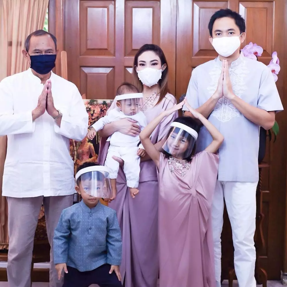 anak seleb face shield © 2020 brilio.net