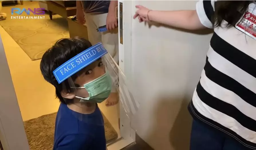 anak seleb face shield © 2020 brilio.net