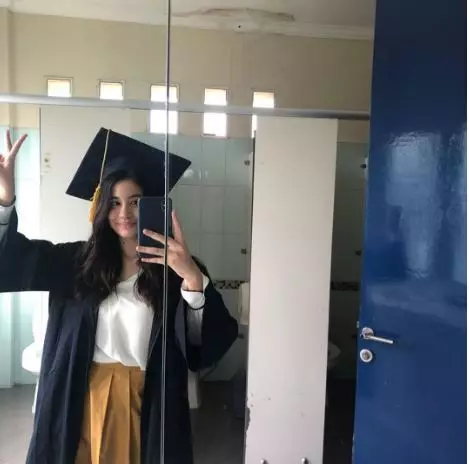 10 Pesona Arla putri Bucek dan Unique Instagram 10 Pesona Arla putri Bucek dan Unique Instagram