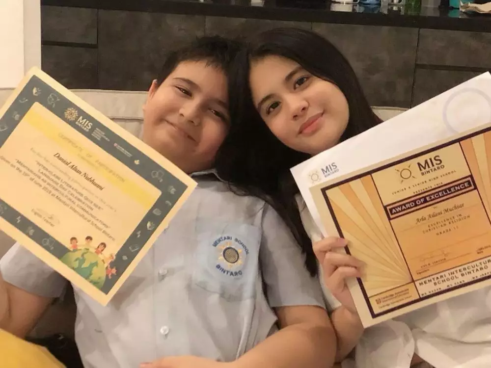 10 Pesona Arla putri Bucek dan Unique Instagram 10 Pesona Arla putri Bucek dan Unique Instagram