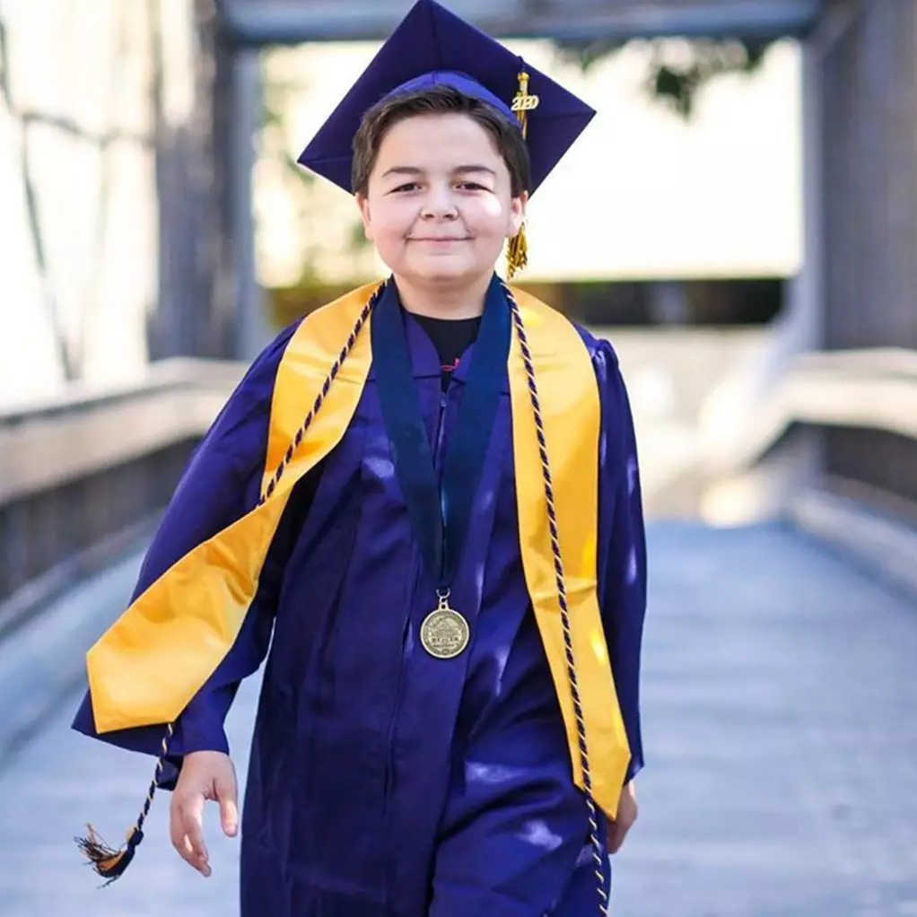 Kisah remaja 13 tahun raih 4 gelar sarjana, bikin salut