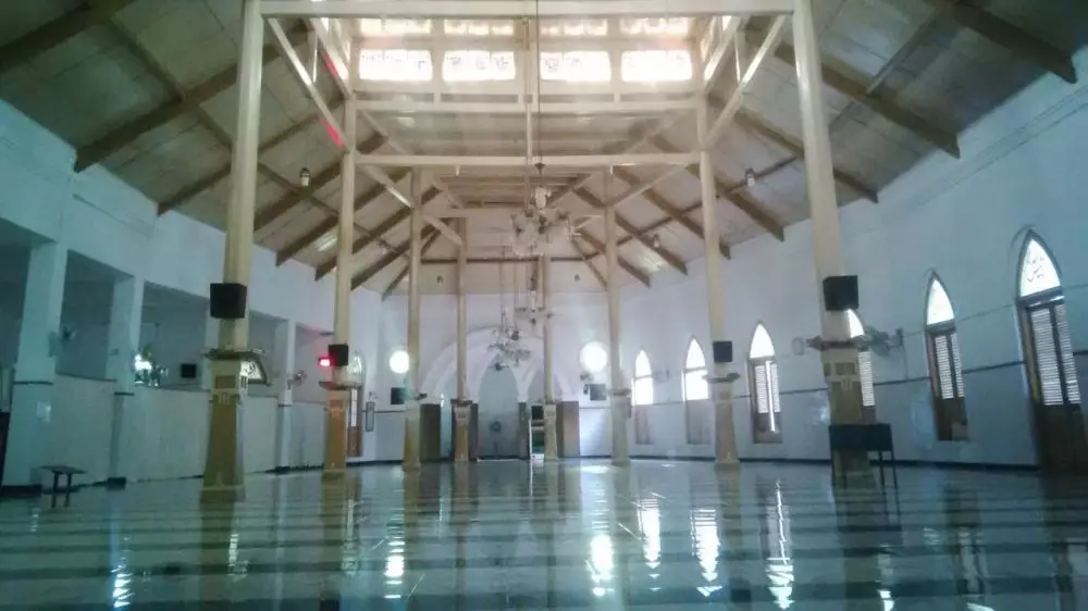 Kisah Sunan Ampel berbagai sumber Kisah Sunan Ampel berbagai sumber