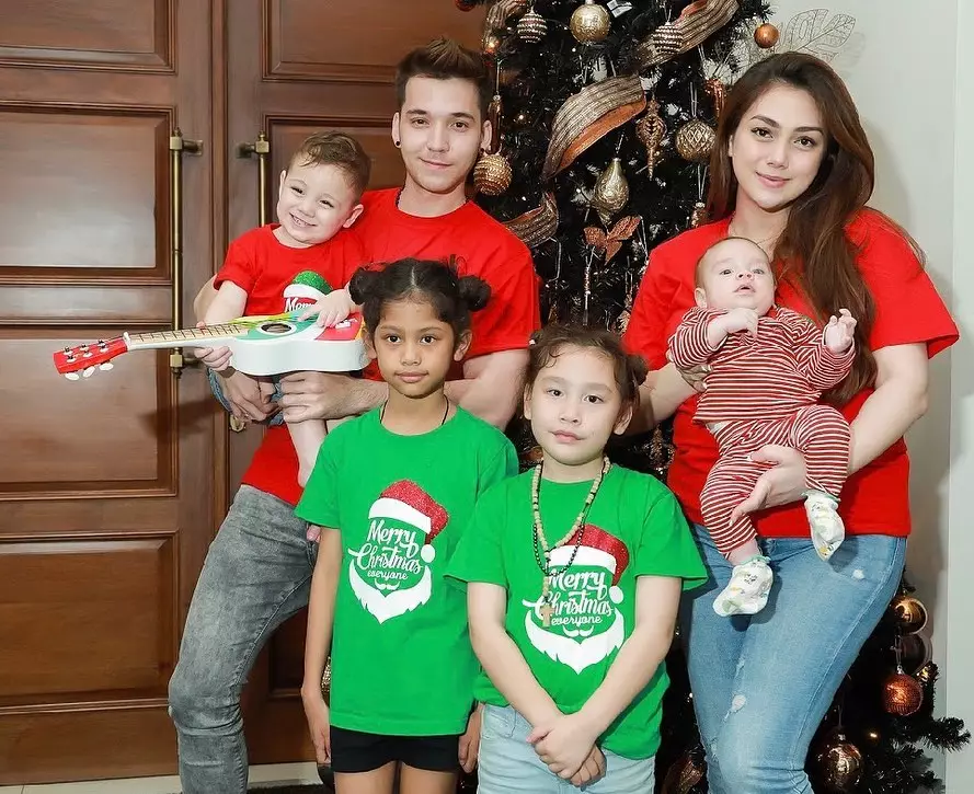curhat sedih celine lihat bayi ditelantarkan instagram