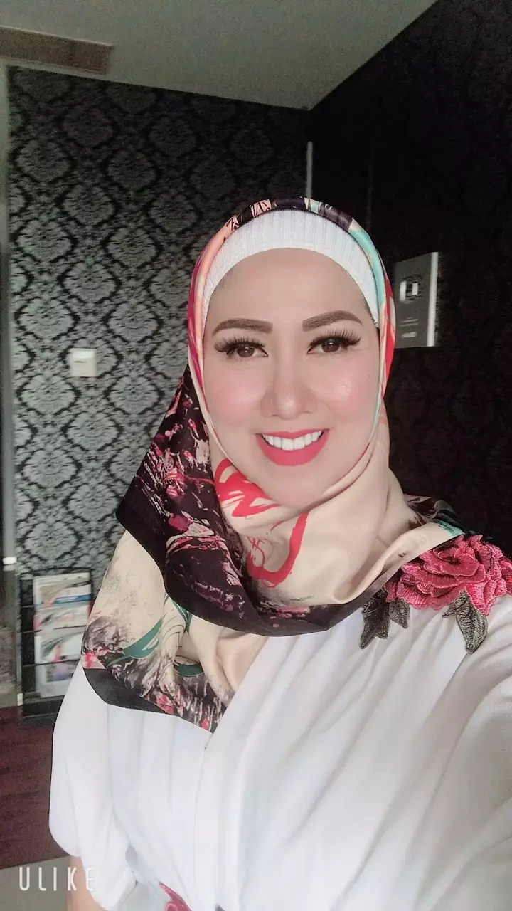 venna melinda mantap berhijab © 2020 brilio.net