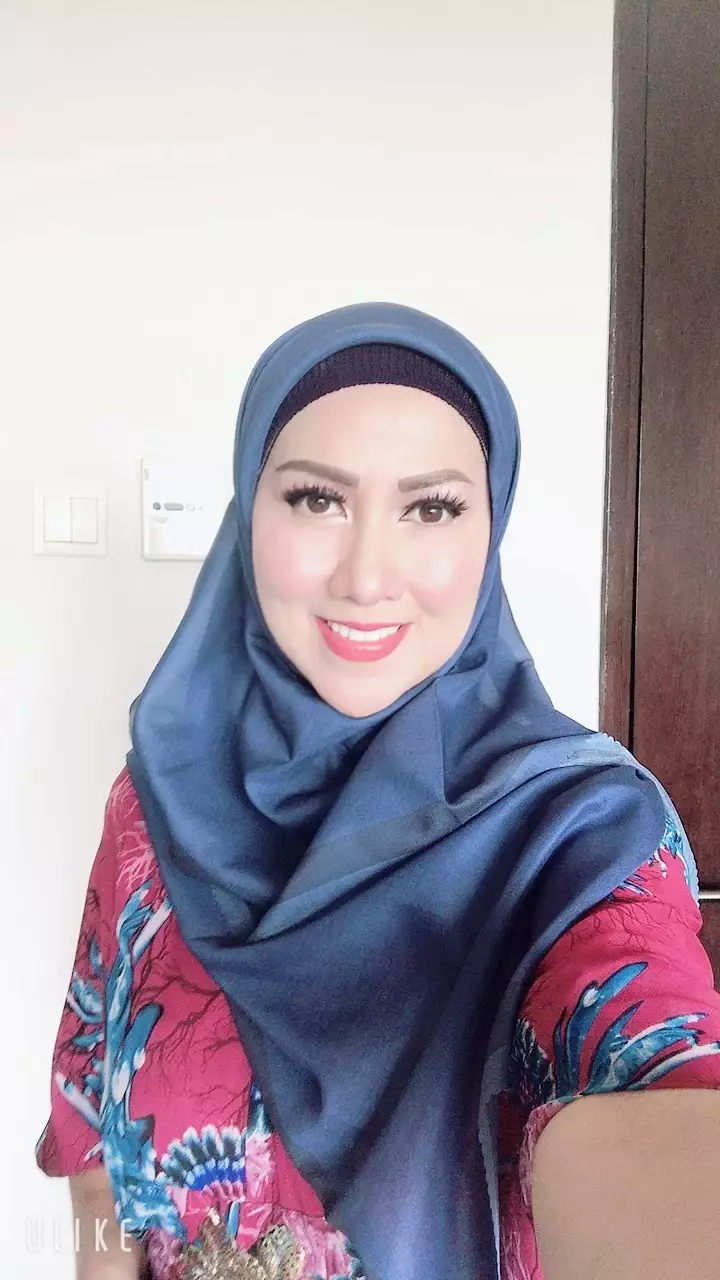 venna melinda mantap berhijab © 2020 brilio.net