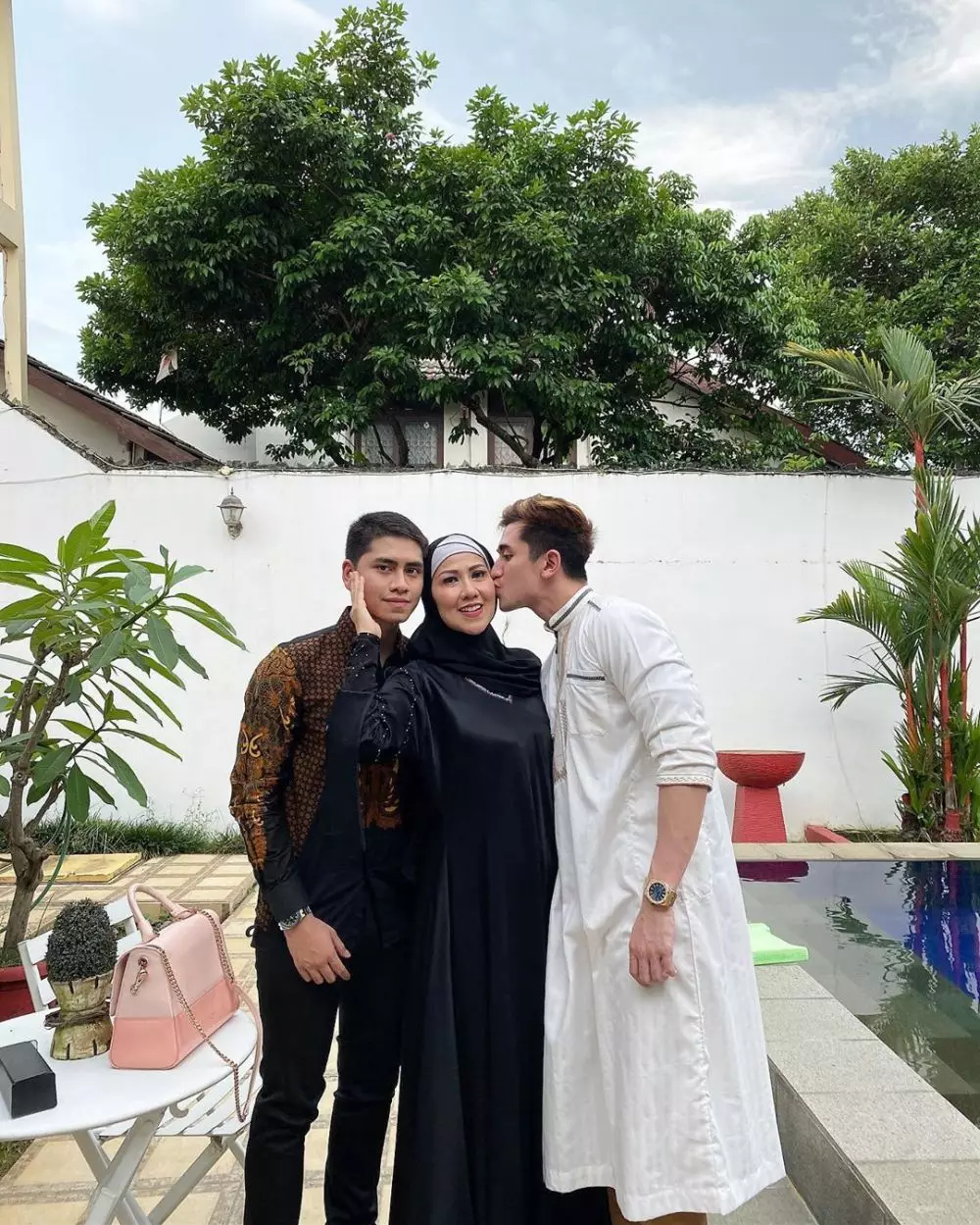 venna melinda mantap berhijab © 2020 brilio.net