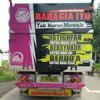 Tulisan bijak di kendaraan Berbagai sumber Tulisan bijak di kendaraan Berbagai sumber