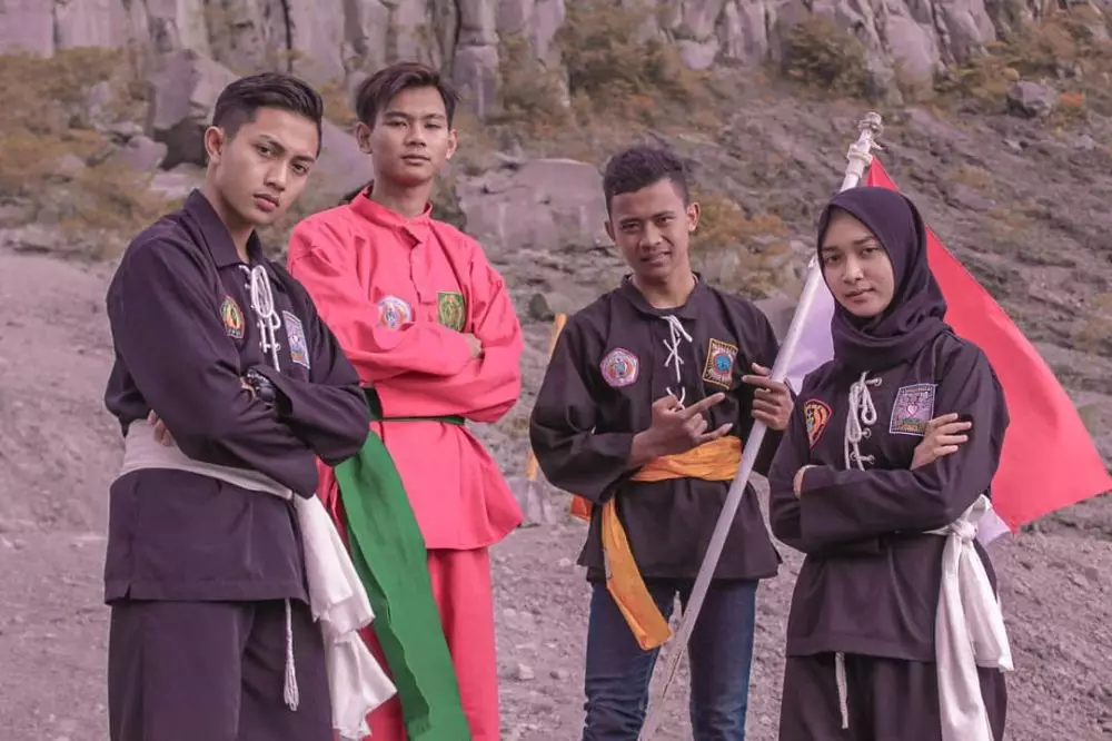 8 Potret Mikko teman Kekeyi saat berlatih silat Instagram