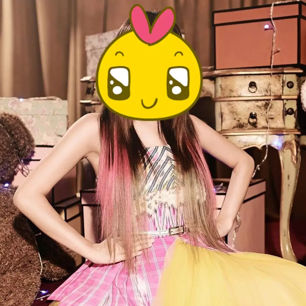 Beda gaya 5 seleb saat awal pemotretan vs kini, manglingi