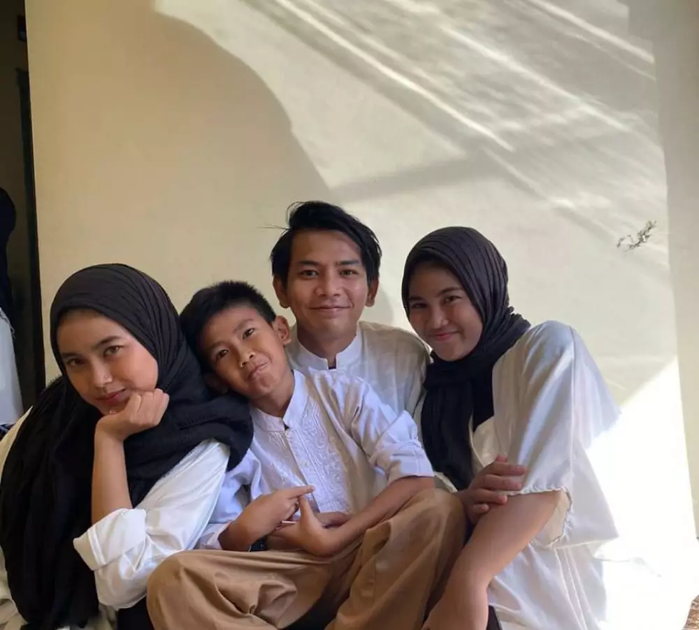 potret rumah Angga Putra instagram potret rumah Angga Putra instagram