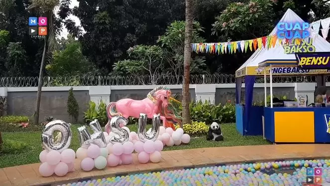 ulang tahun thalia dan tania Berbagai sumber