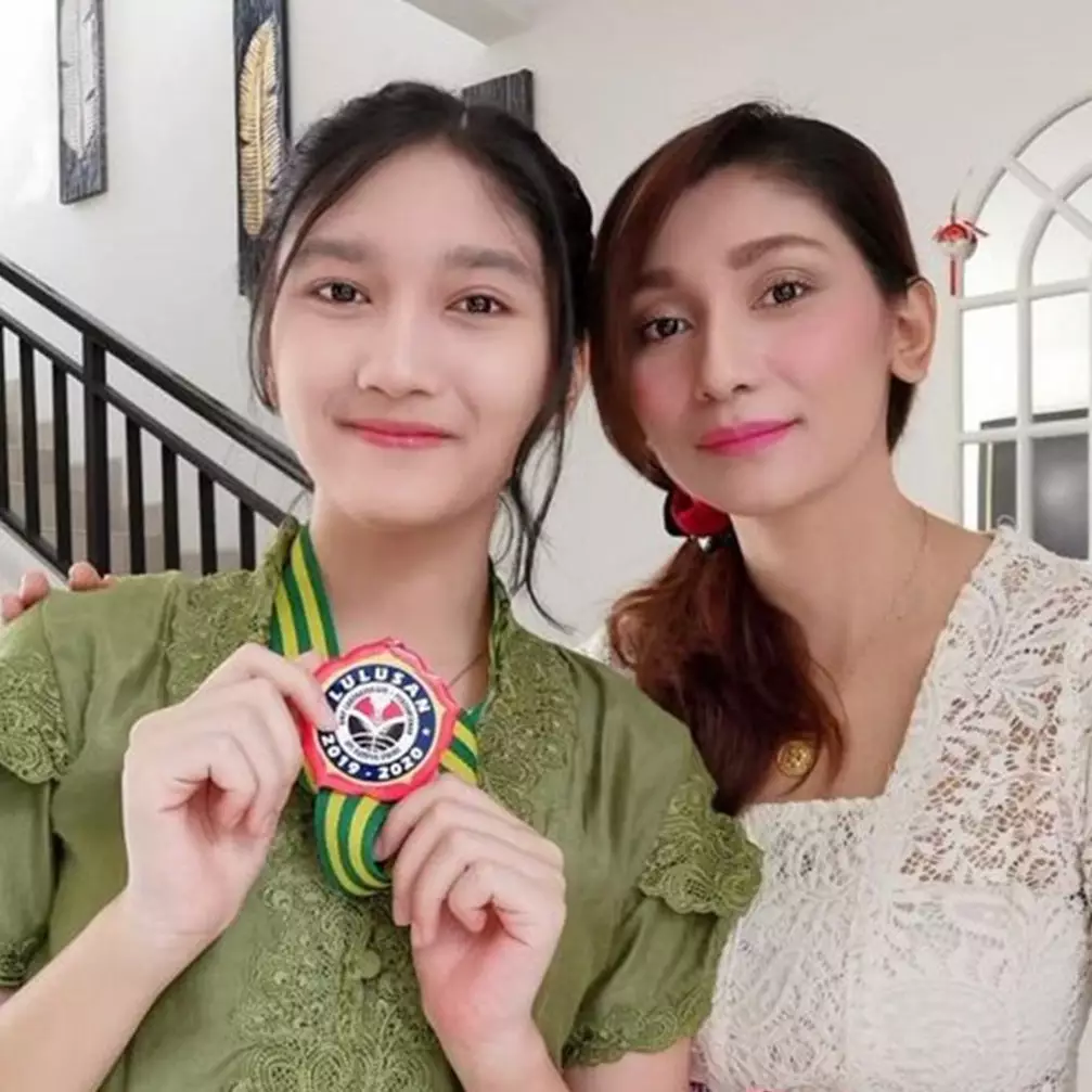 12 Potret Zahra, anak Baby Margaretha yang tak pernah terekspos