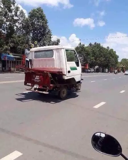 penampakan mobil nyeleneh © 2020 instagram.com penampakan mobil nyeleneh © 2020 instagram.com