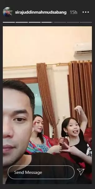 Zaskia Gotik dan anak tirinya Instagram