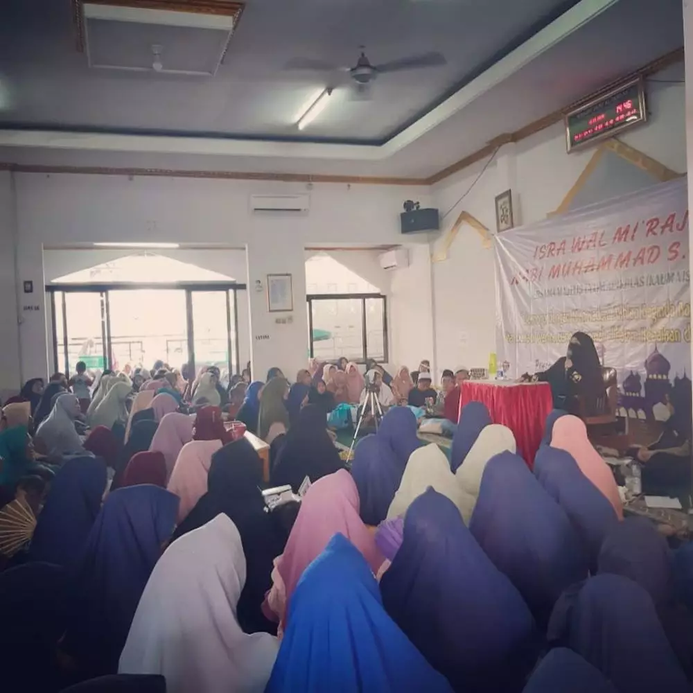  5 sumber penghasilan Umi Pipik © 2020 brilio.net Instagram/@_ummi_pipik_