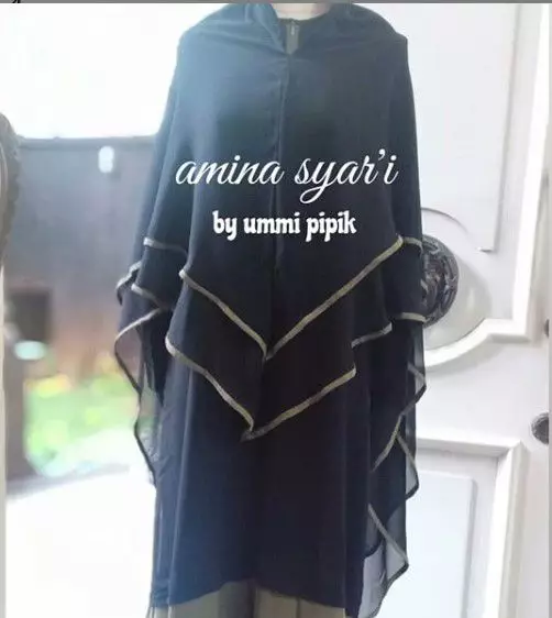  5 sumber penghasilan Umi Pipik © 2020 brilio.net Instagram/@_ummi_pipik_