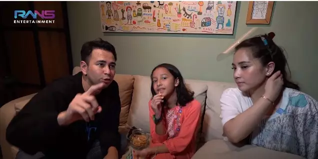 Raffi dan anak Dwi Sasono © 2020 brilio.net Raffi dan anak Dwi Sasono © 2020 brilio.net