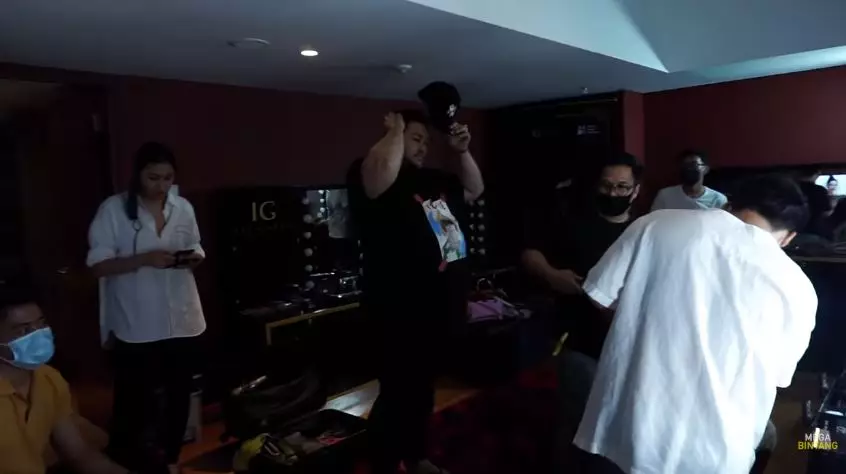 Apartemen baru Ivan Gunawan YouTube