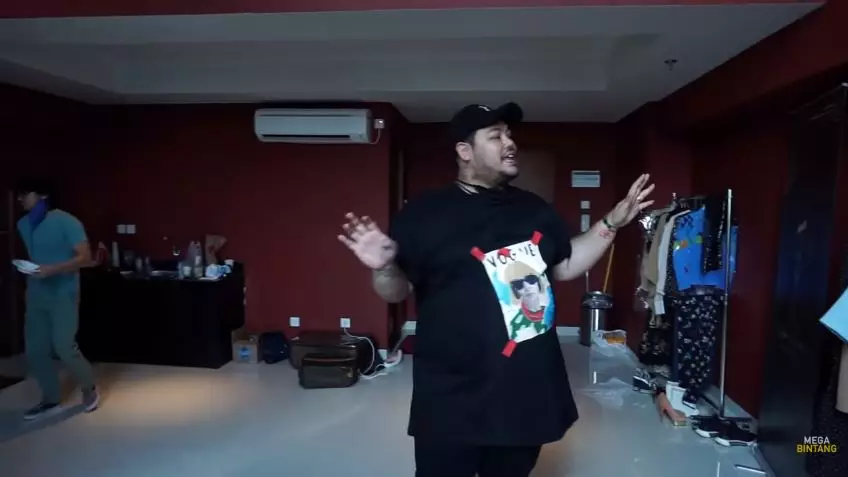 Apartemen baru Ivan Gunawan YouTube