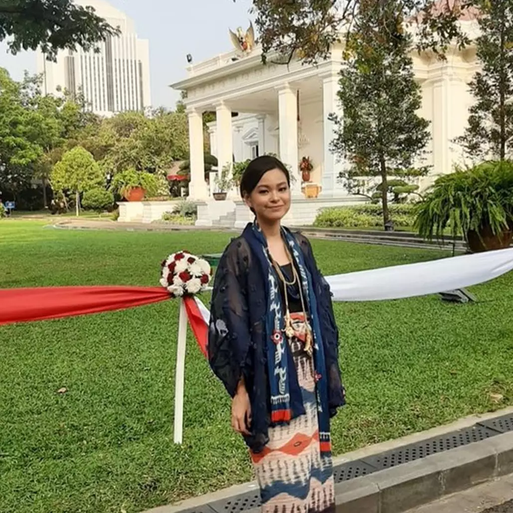 10 Potret Gustika Jusuf, cucu Bung Hatta yang pintar &amp; memesona