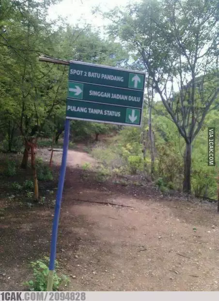 penanda jalan nyeleneh © 2020 1cak.com