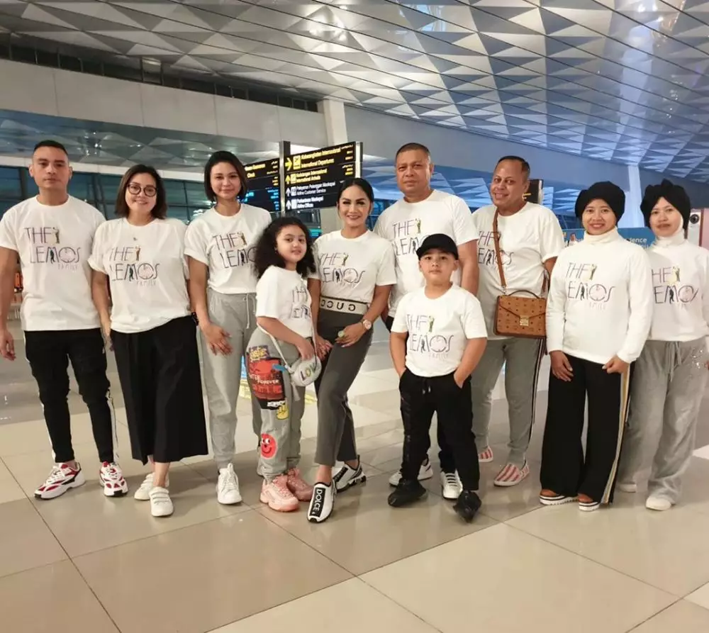 Instagram/@krisdayantilemos © 2020 brilio.net Instagram/@krisdayantilemos © 2020 brilio.net