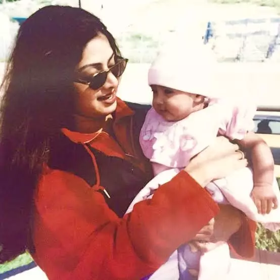 potret kenanga janhvi dan sridevi  Instagram potret kenanga janhvi dan sridevi  Instagram