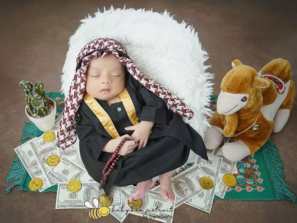 pemotretan new born anak Anggita Sari Instagram pemotretan new born anak Anggita Sari Instagram