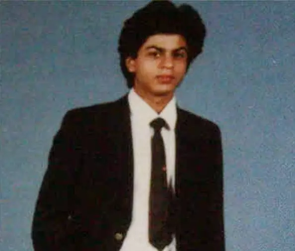 Shah Rukh Khan masa muda  berbagai sumber