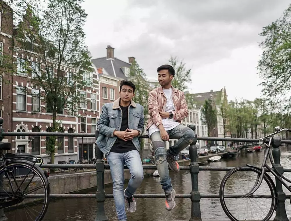 musisi tanah air kakak adik berbagai sumber