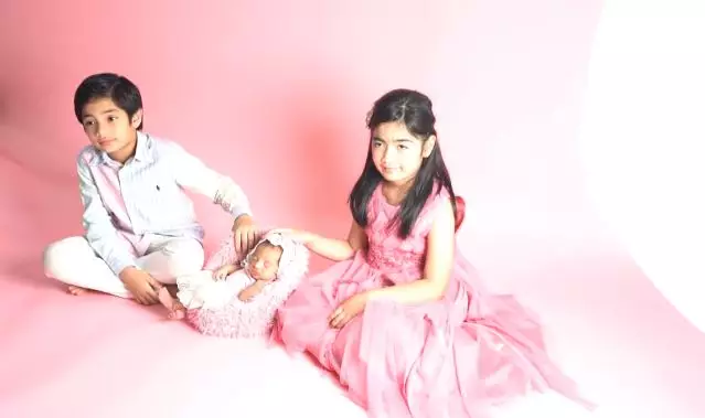 Pemotretan new born anak ketiga Tania Nadira YouTube