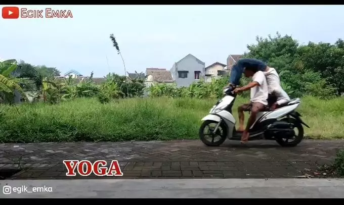 Tipe orang dibonceng motor twitter Tipe orang dibonceng motor twitter