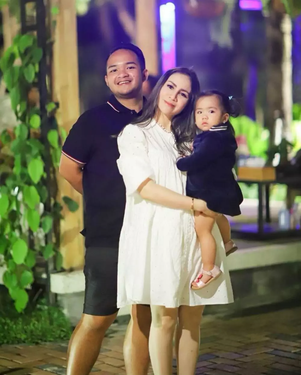 momen ultah momo geisha ke-34 instagram