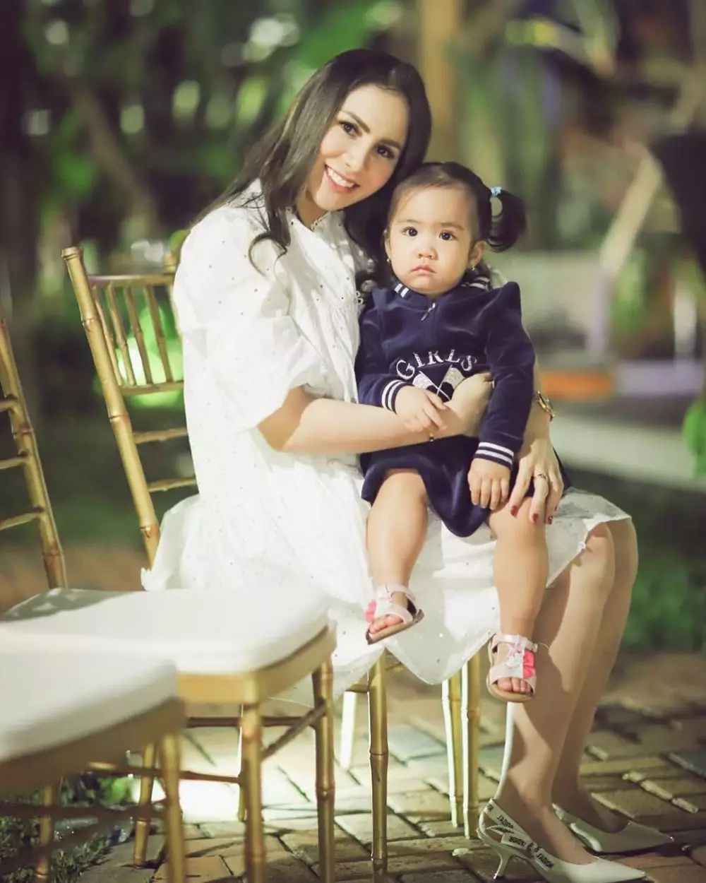 momen ultah momo geisha ke-34 instagram