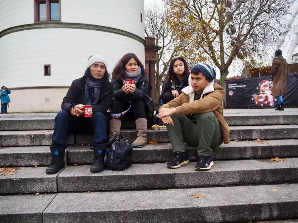 8 potret hangat Kaka Slank dan keluarga Instagram