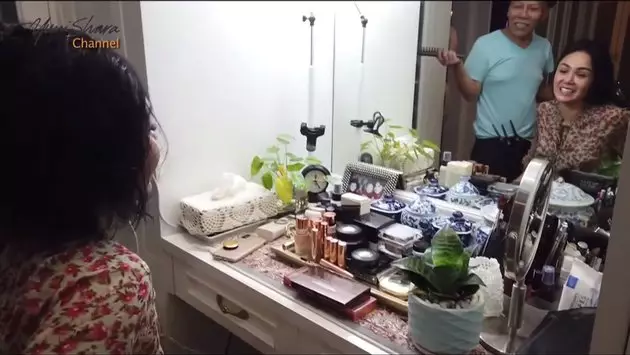 kamar mandi Yuni Shara YouTube