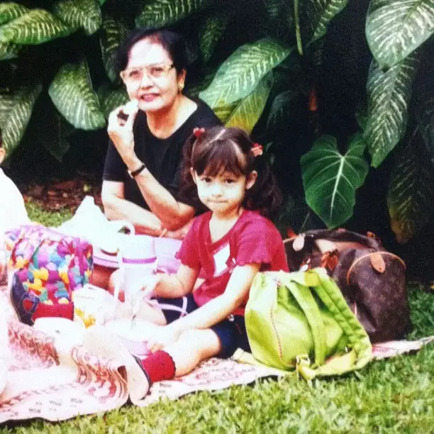 10 potret Chelsea Islan sewaktu kecil Instagram 10 potret Chelsea Islan sewaktu kecil Instagram