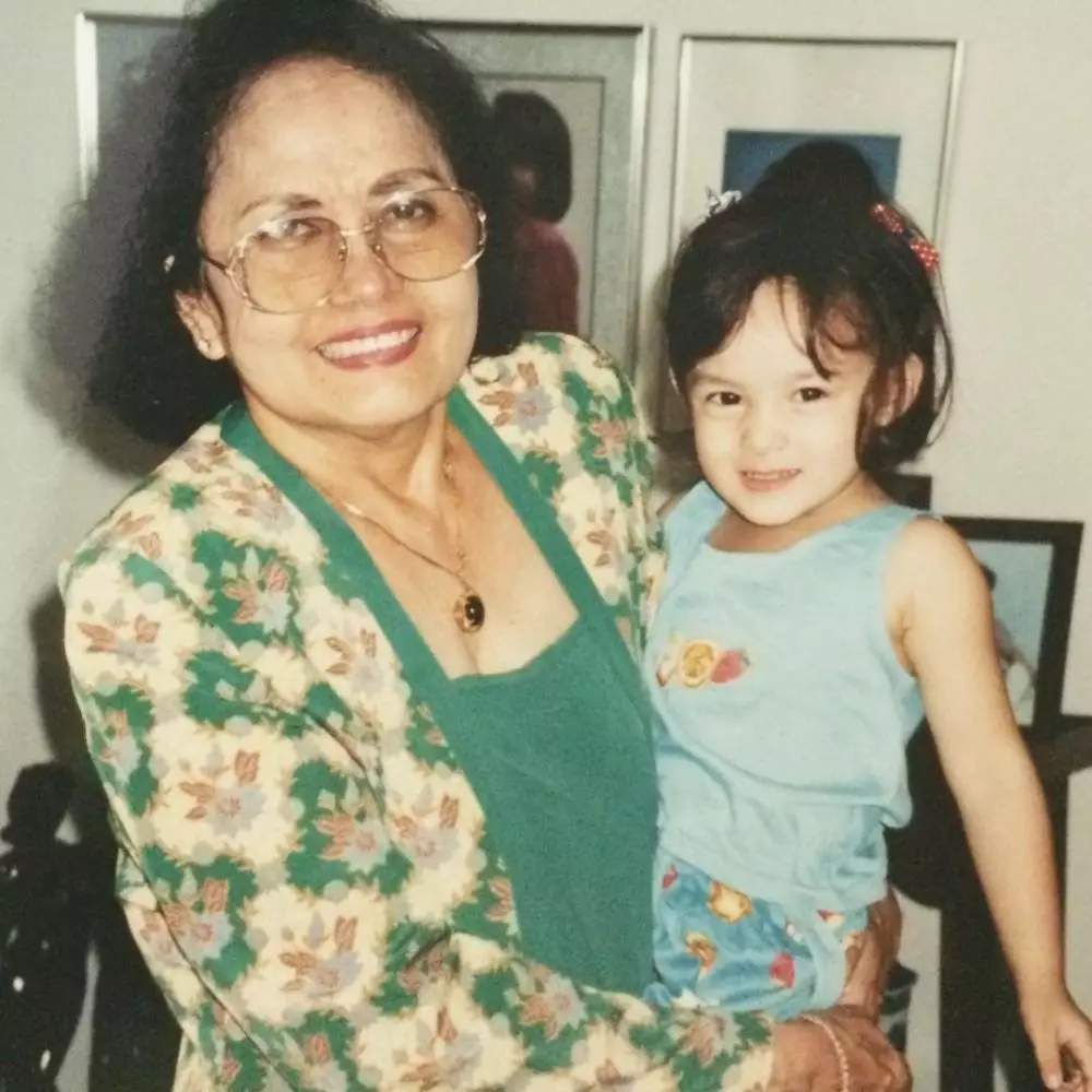 10 potret Chelsea Islan sewaktu kecil Instagram 10 potret Chelsea Islan sewaktu kecil Instagram