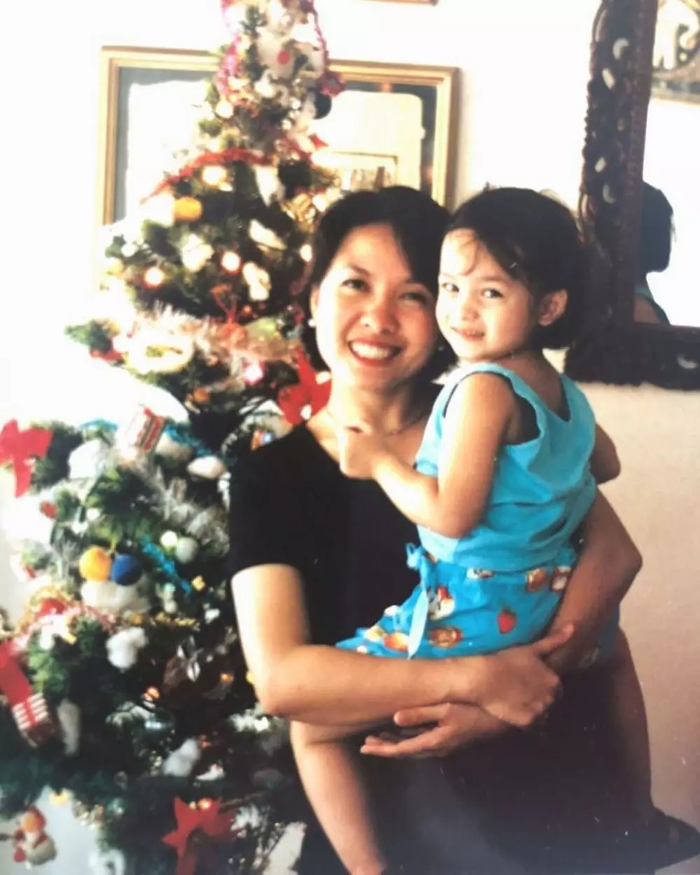 10 potret Chelsea Islan sewaktu kecil Instagram 10 potret Chelsea Islan sewaktu kecil Instagram