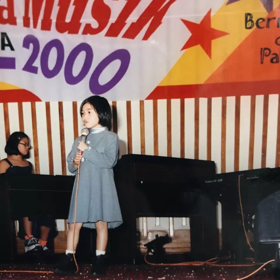 masa kecil isyana sarasvati instagram