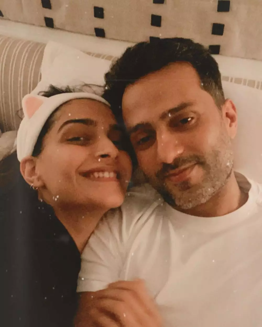 potret mesra Sonam Kapoor dan suami Instagram