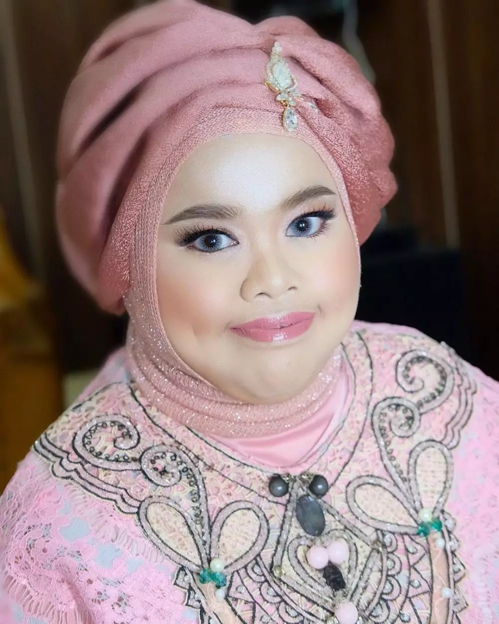 Potret Kekeyi pakai gamis © 2020 brilio.net Potret Kekeyi pakai gamis © 2020 brilio.net