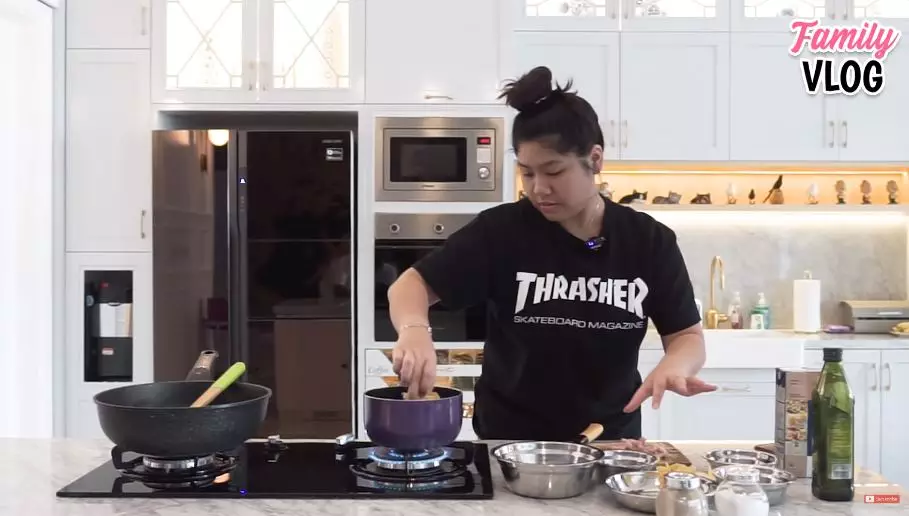 amel putri ussy masak © 2020 brilio.net amel putri ussy masak © 2020 brilio.net