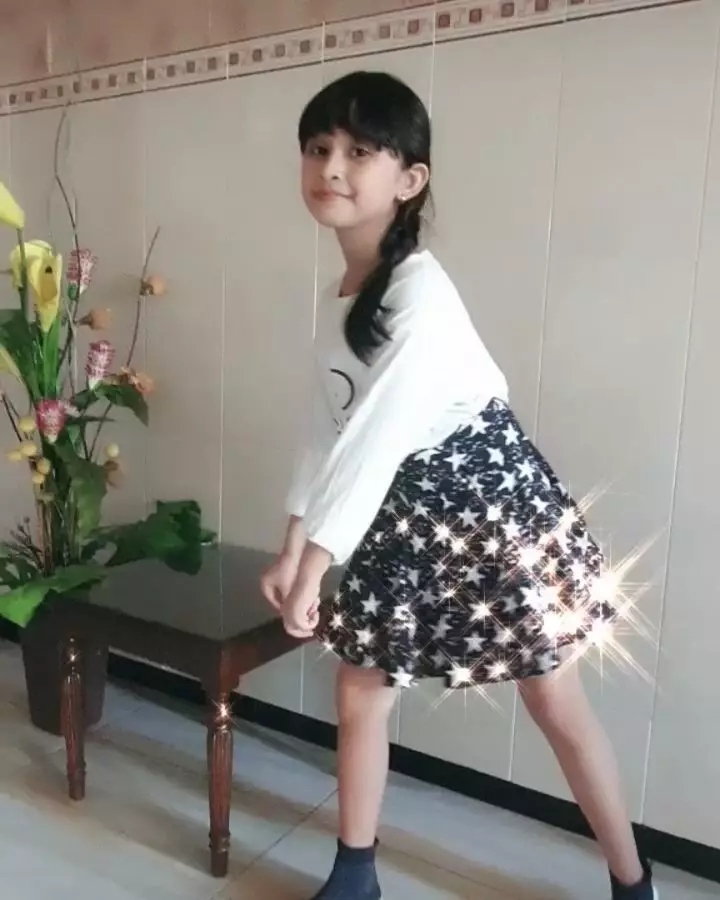 Beda gaya Rachel instagram