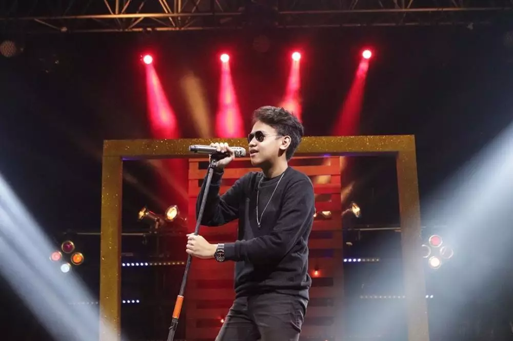 Farry Hugo putra Ian Kasela Instagram